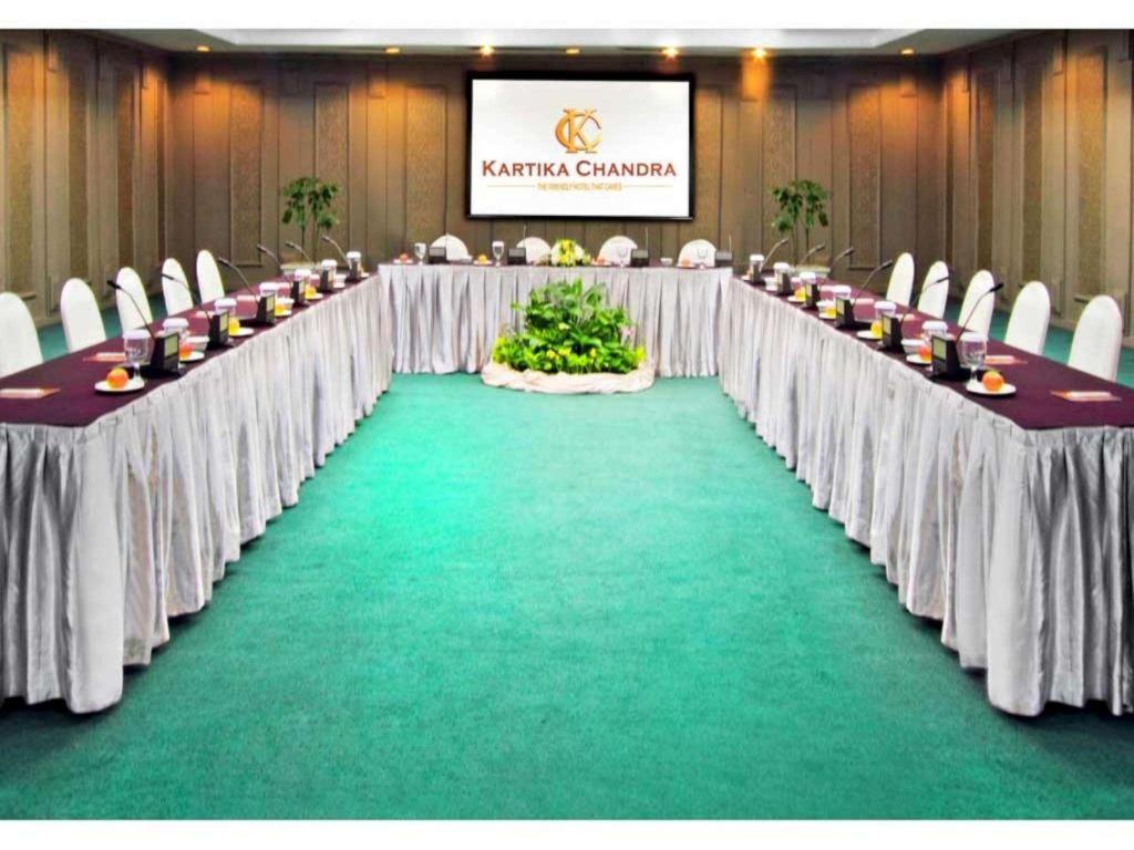 Kartika Chandra Hotel Jacarta Exterior foto